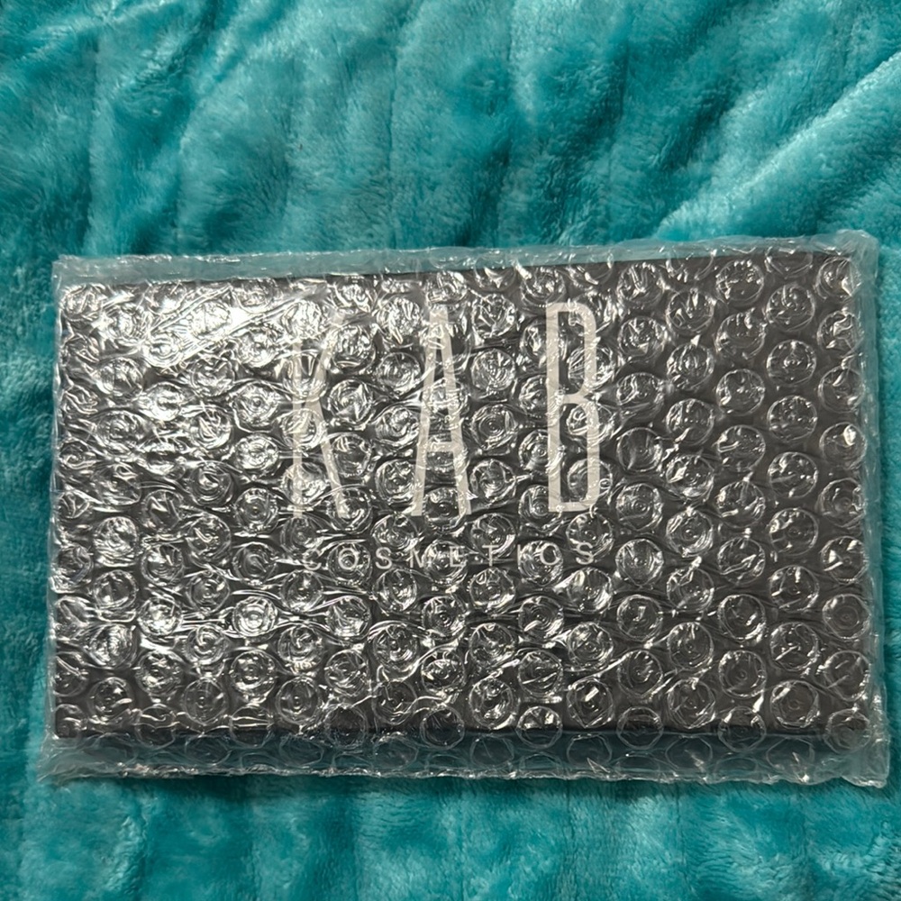 KAB Cosmetics Palette